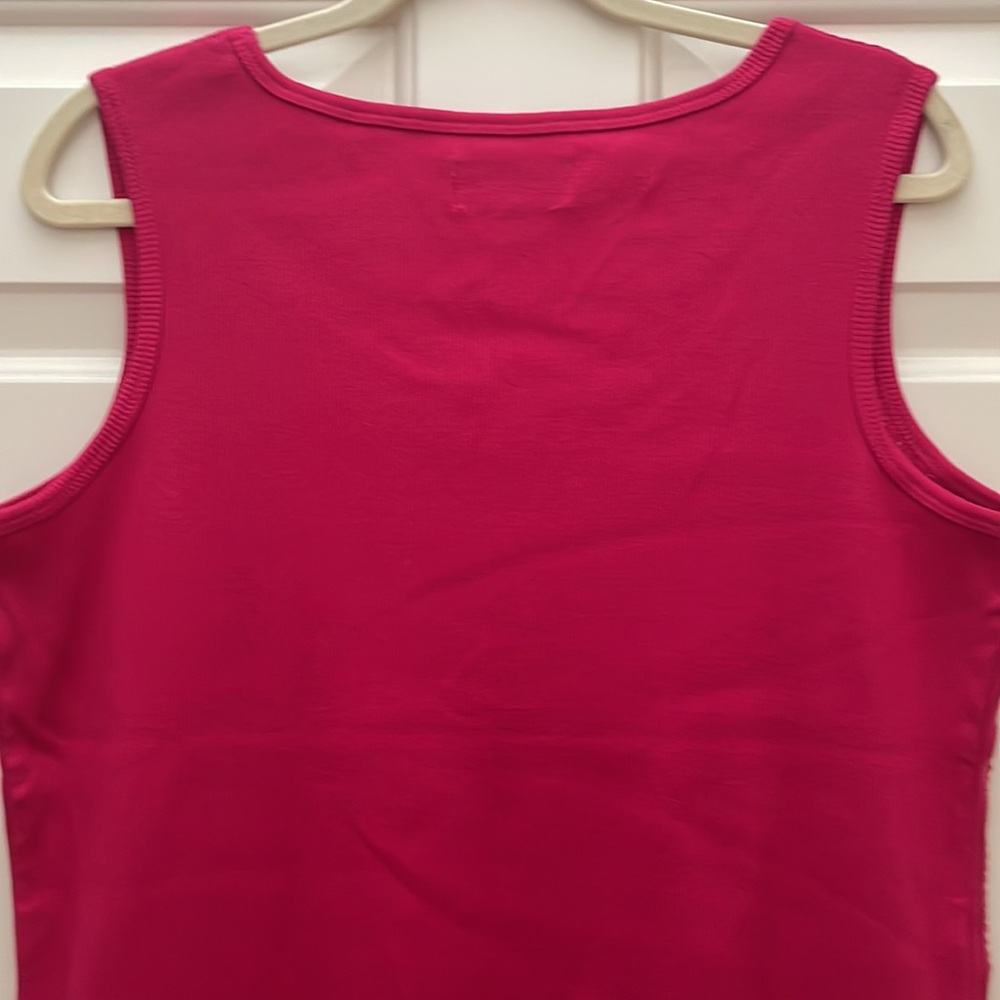 Casual Living Sequin Front Ribbed Tank Shirt Size XL in Barbie Pink Like New - Picture 5 of 8
